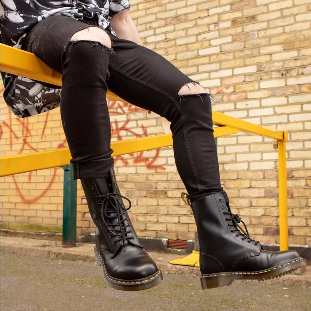 Dr. Martens 1490 AirWair Smooth Black Lace-Up Boots, Size 7 Mens/8 Womens